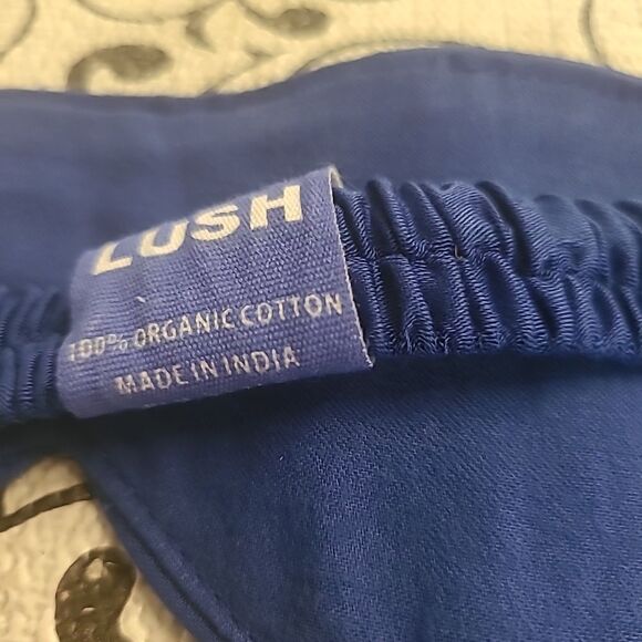 Lush Dreamland Eye Mask - Picture 4 of 4